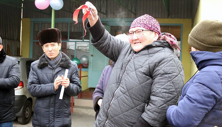 Дома в подарок.  Доброта и милосердие всегда актуальны