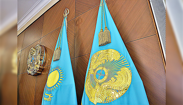 Проект Закона РК  «О внесении изменений и дополнений в Конституцию Республики Казахстан»
