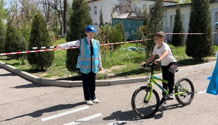 Будь осторожен, юный пешеход.  Почему важно знать правила дорожного движения