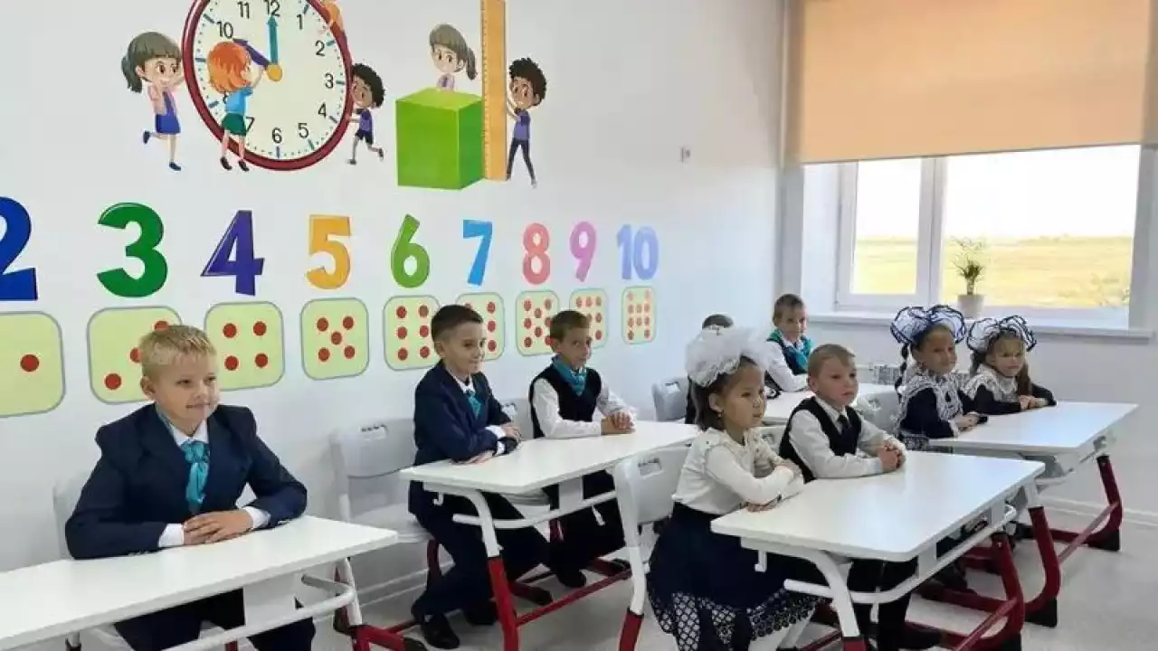 Сколько казахстанских детей пойдут в первый класс в новом учебном году