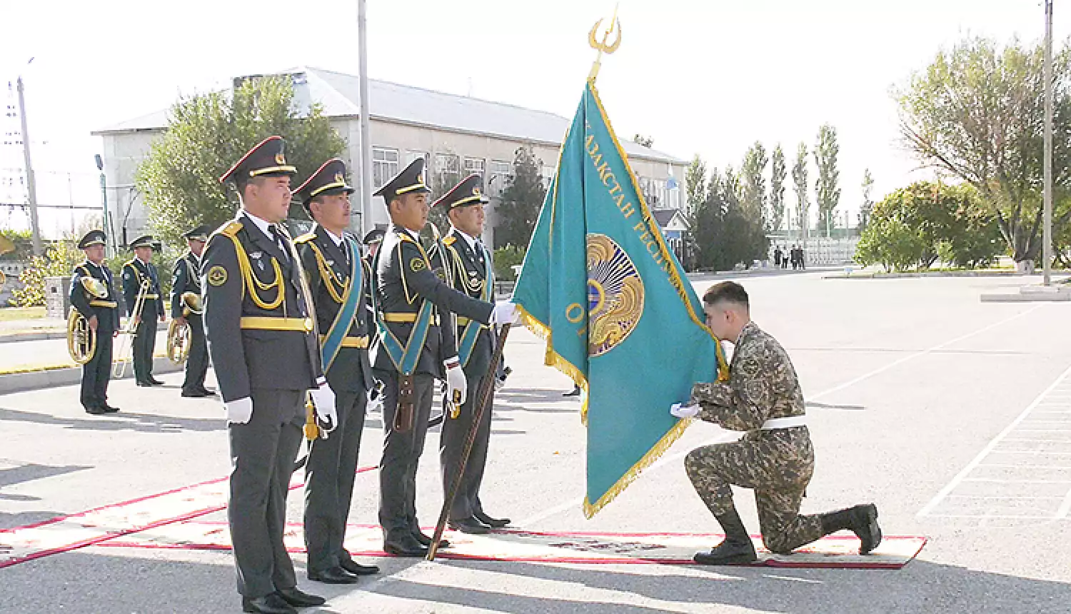 Верны своему долгу