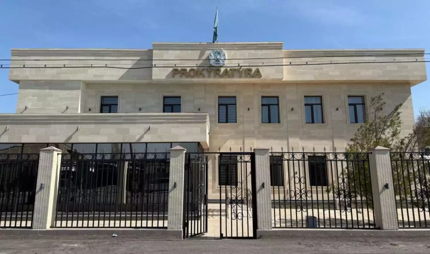 В Жамбылской области прокуроры привлекли к ответственности сотрудника налогового органа за незаконную проверку бизнеса