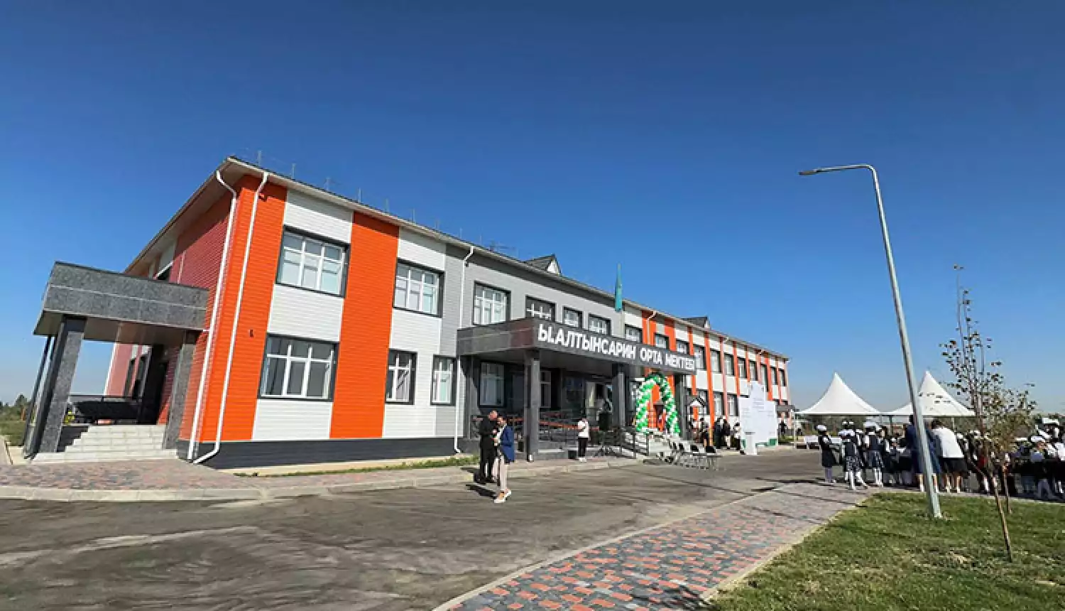 По современным стандартам
