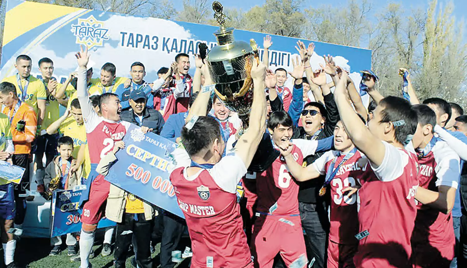 Показали характер