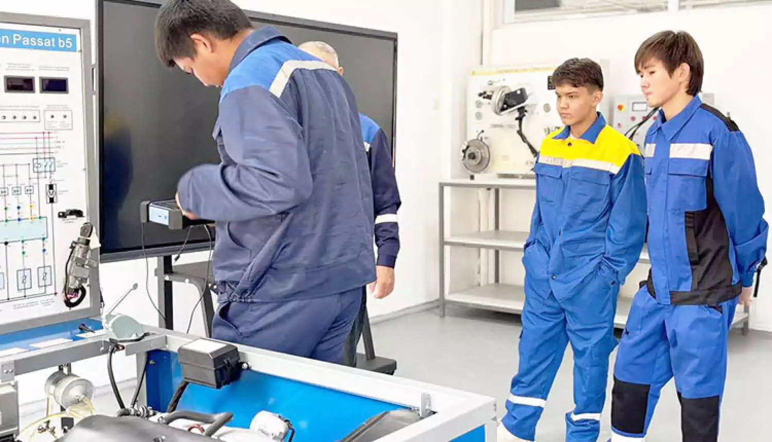 Мастера везде нужны