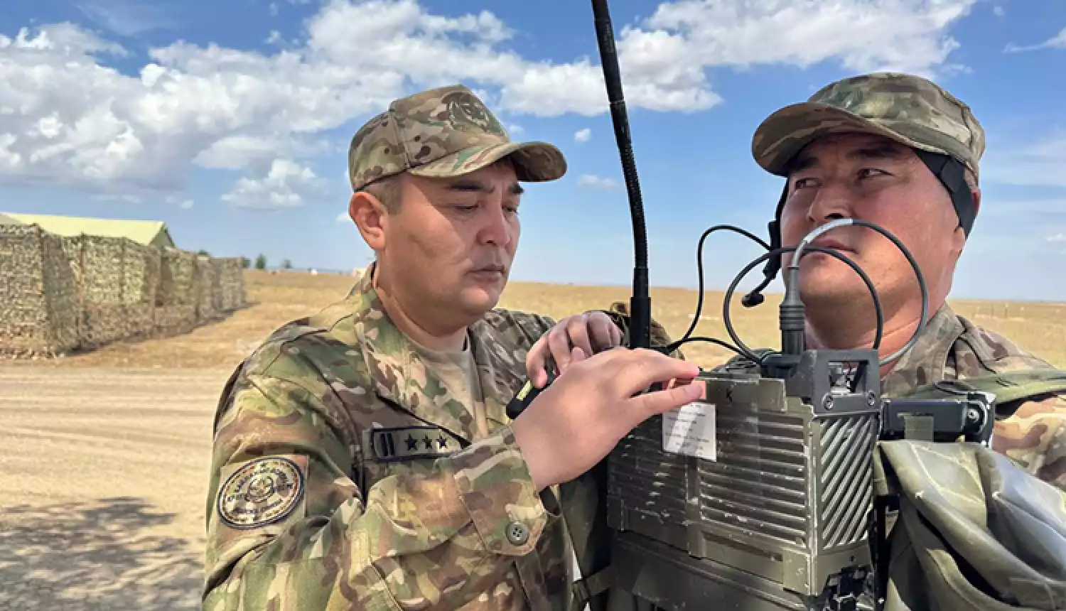 Обеспечивают коммуникации