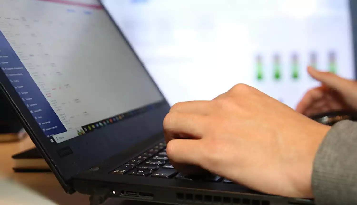 Они управляют сетью