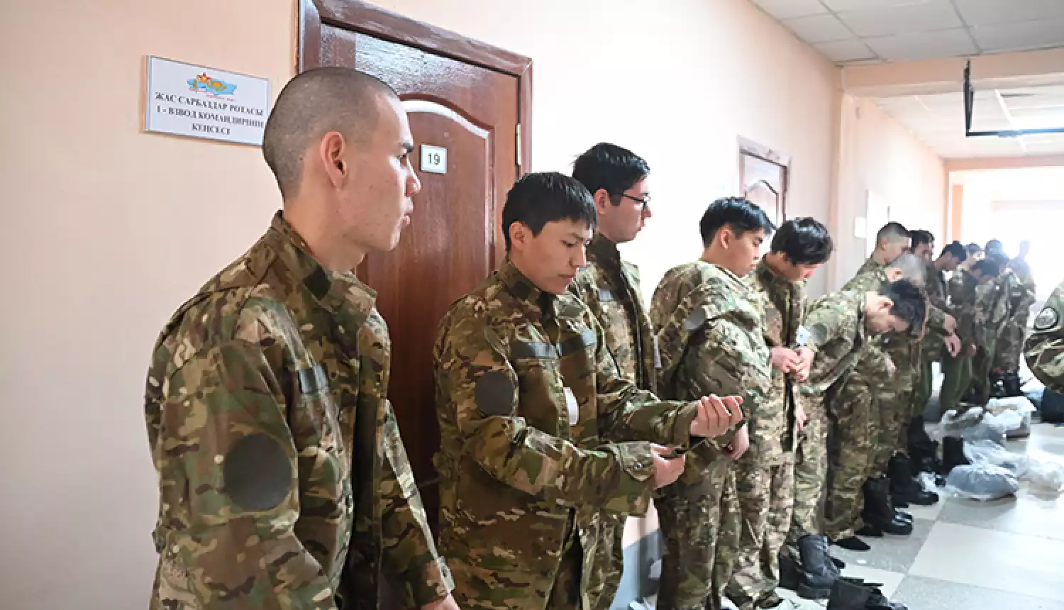 Начинаются армейские будни