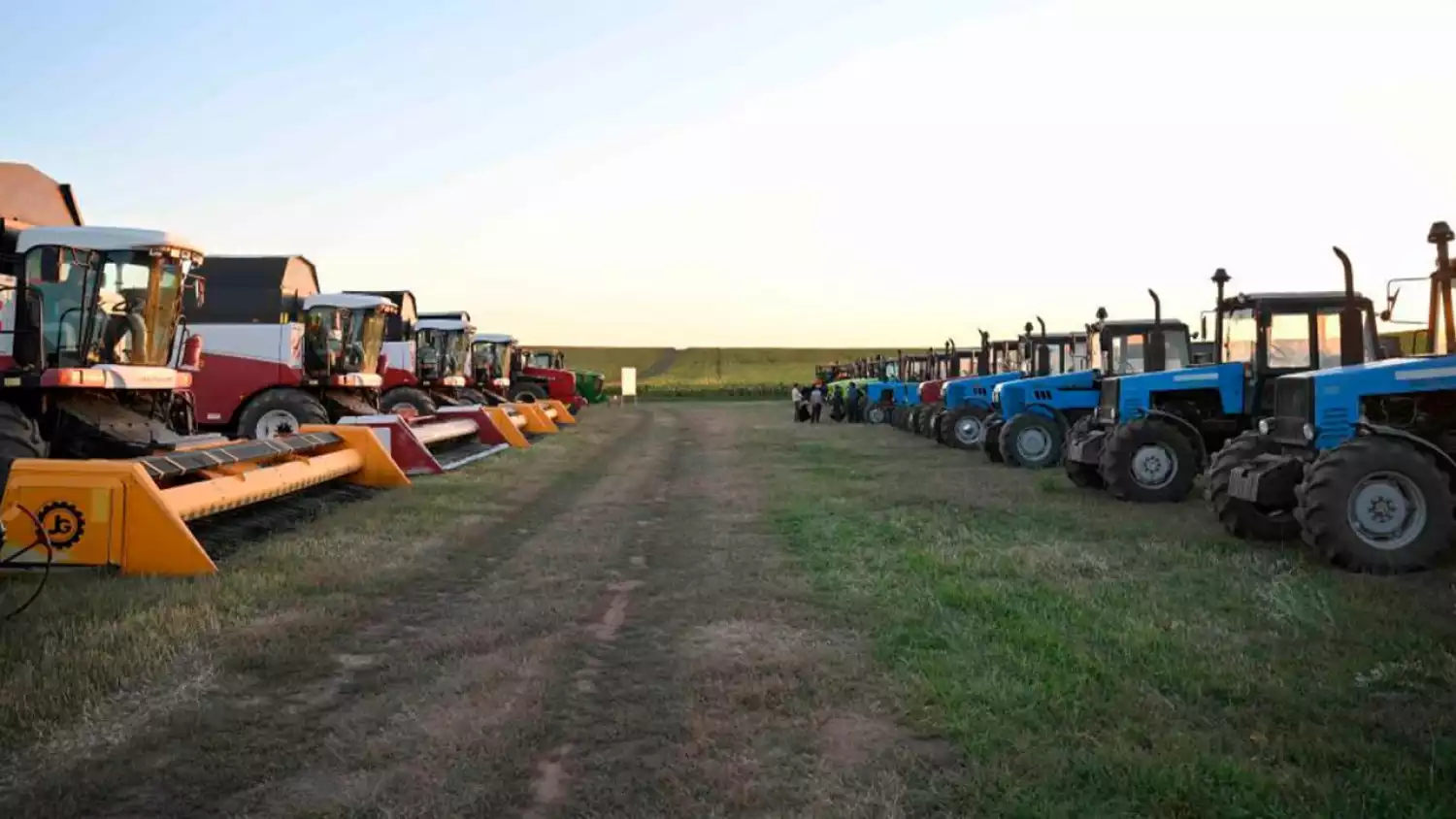 Приём заявок на посевную кампанию 2026 года превысил 1,3 тыс.