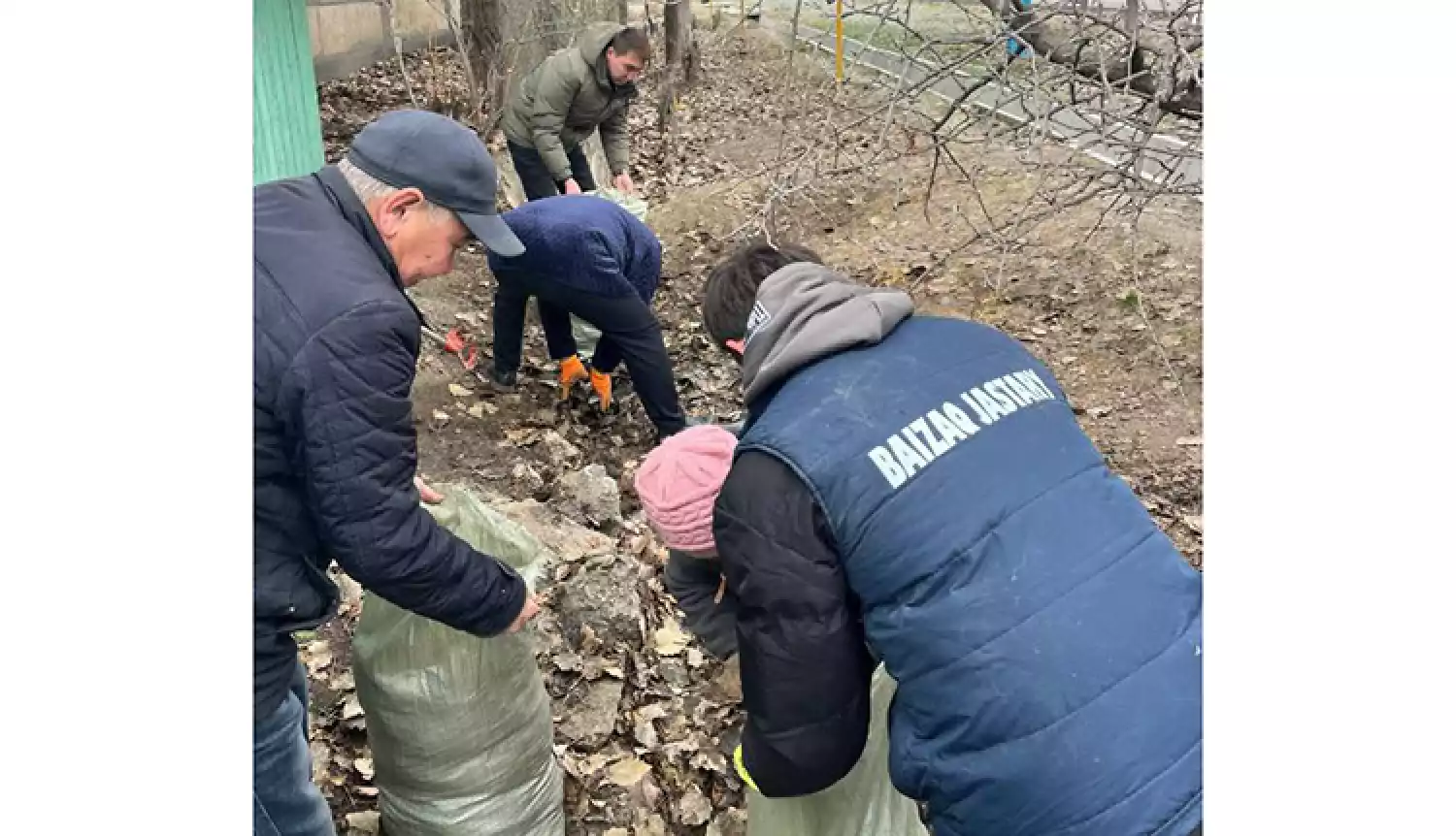 Помогли одиноким