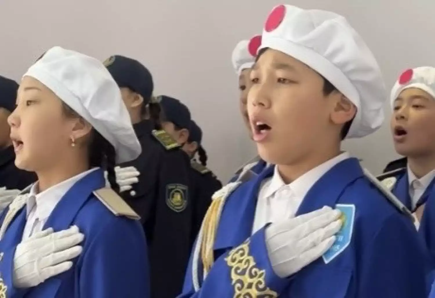 В Таразе начал работу школьный класс юных полицейских «Жас сақшы»