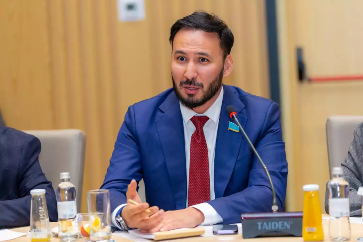 Ходжаназаров: конституционная реформа укрепляет институты и работает на будущее молодежи