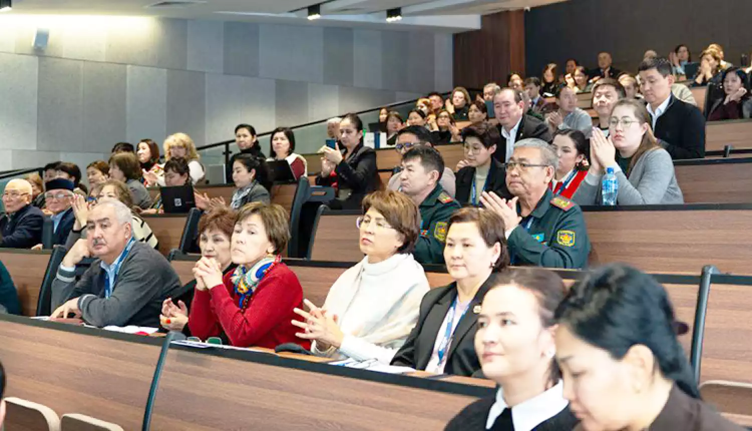 Принять современные вызовы