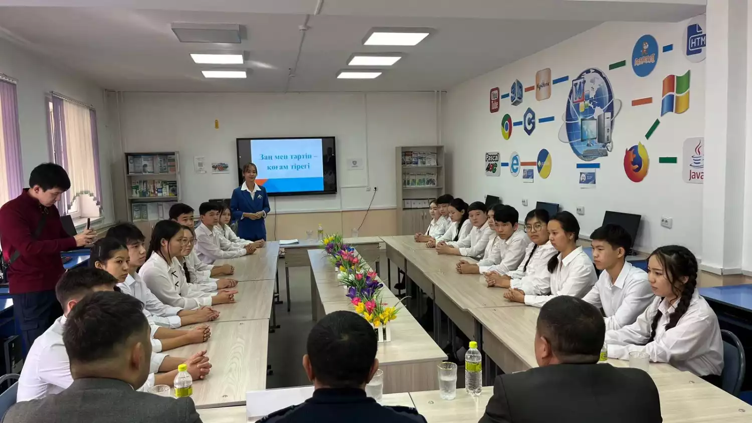 В Таразе обсудили роль закона и дисциплины в воспитании молодежи