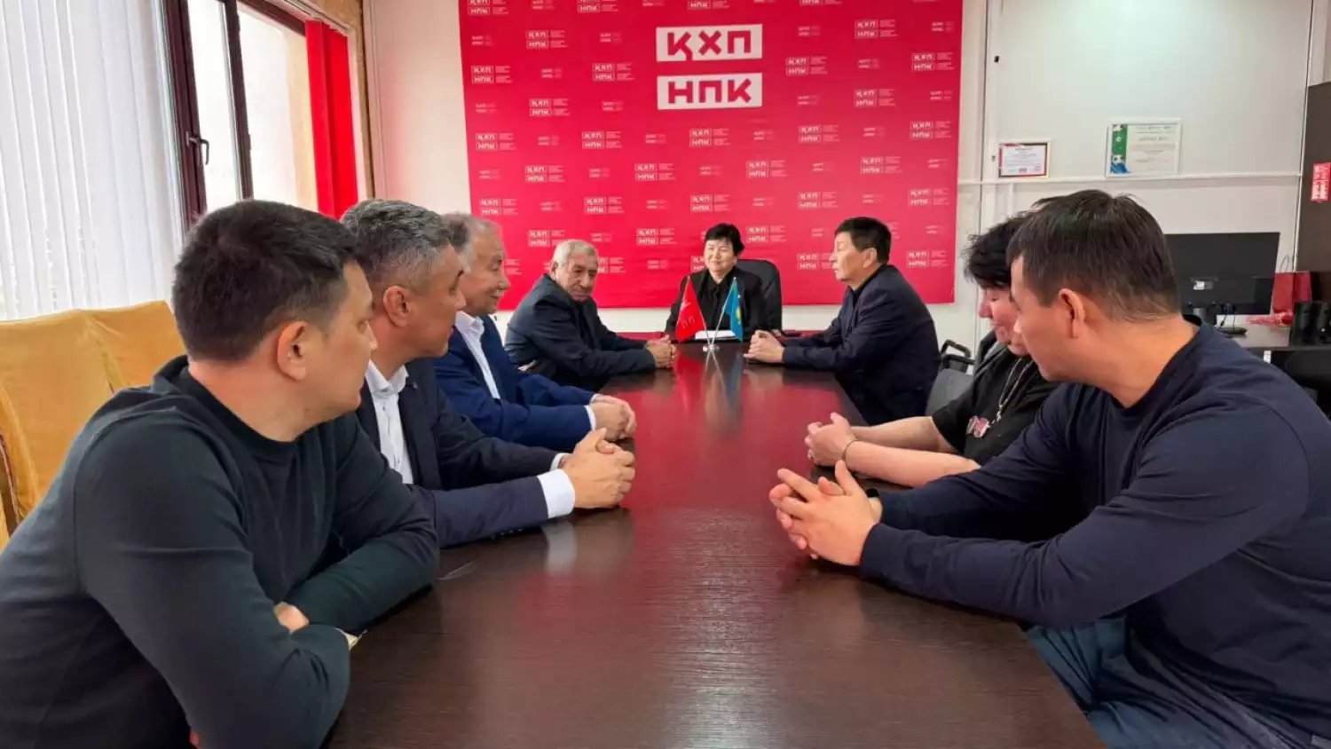 НПК ведет широкое разъяснение изменений в Конституцию