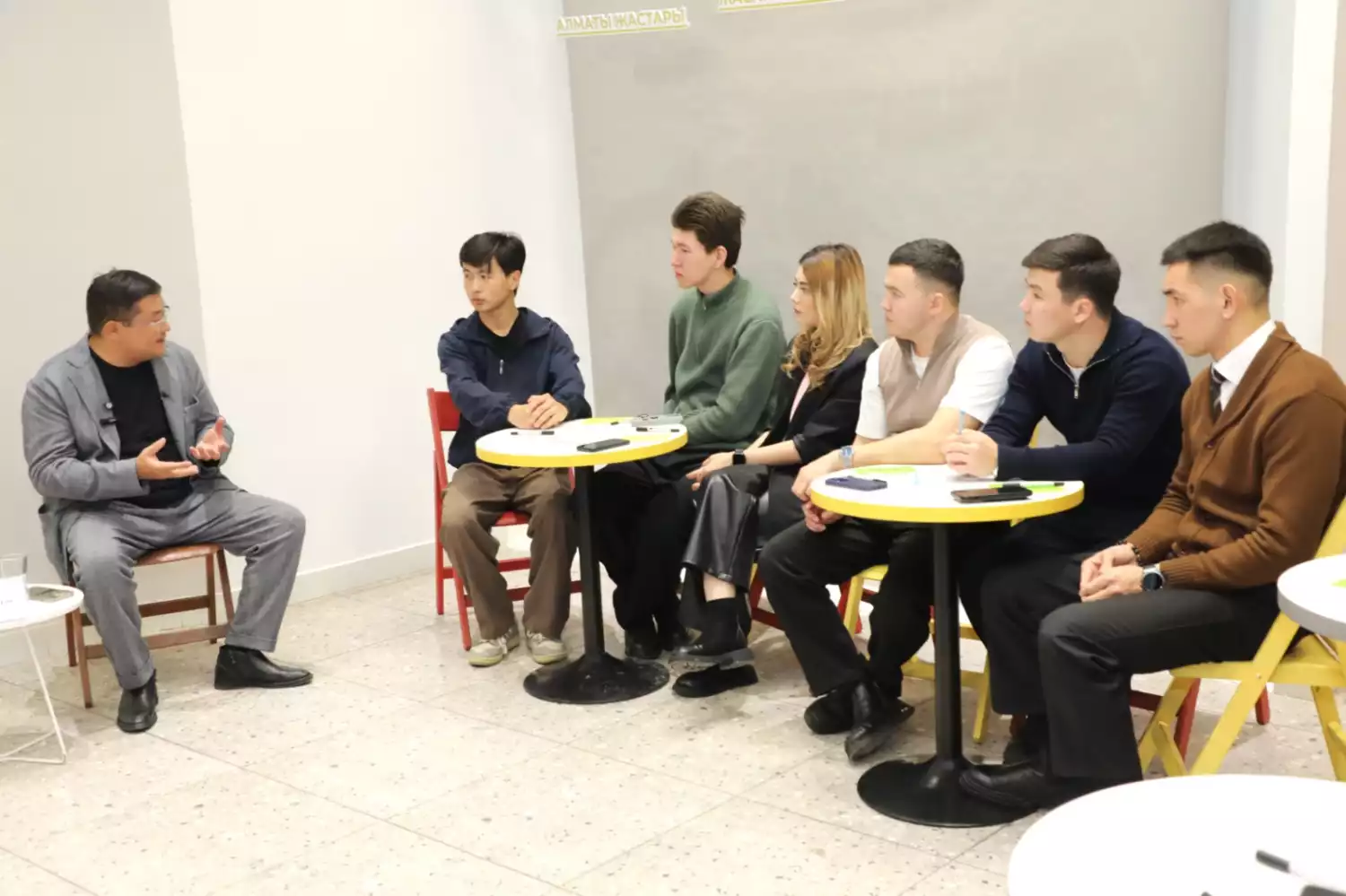 Молодежь Алматы высказалась в поддержку проекта новой Конституции