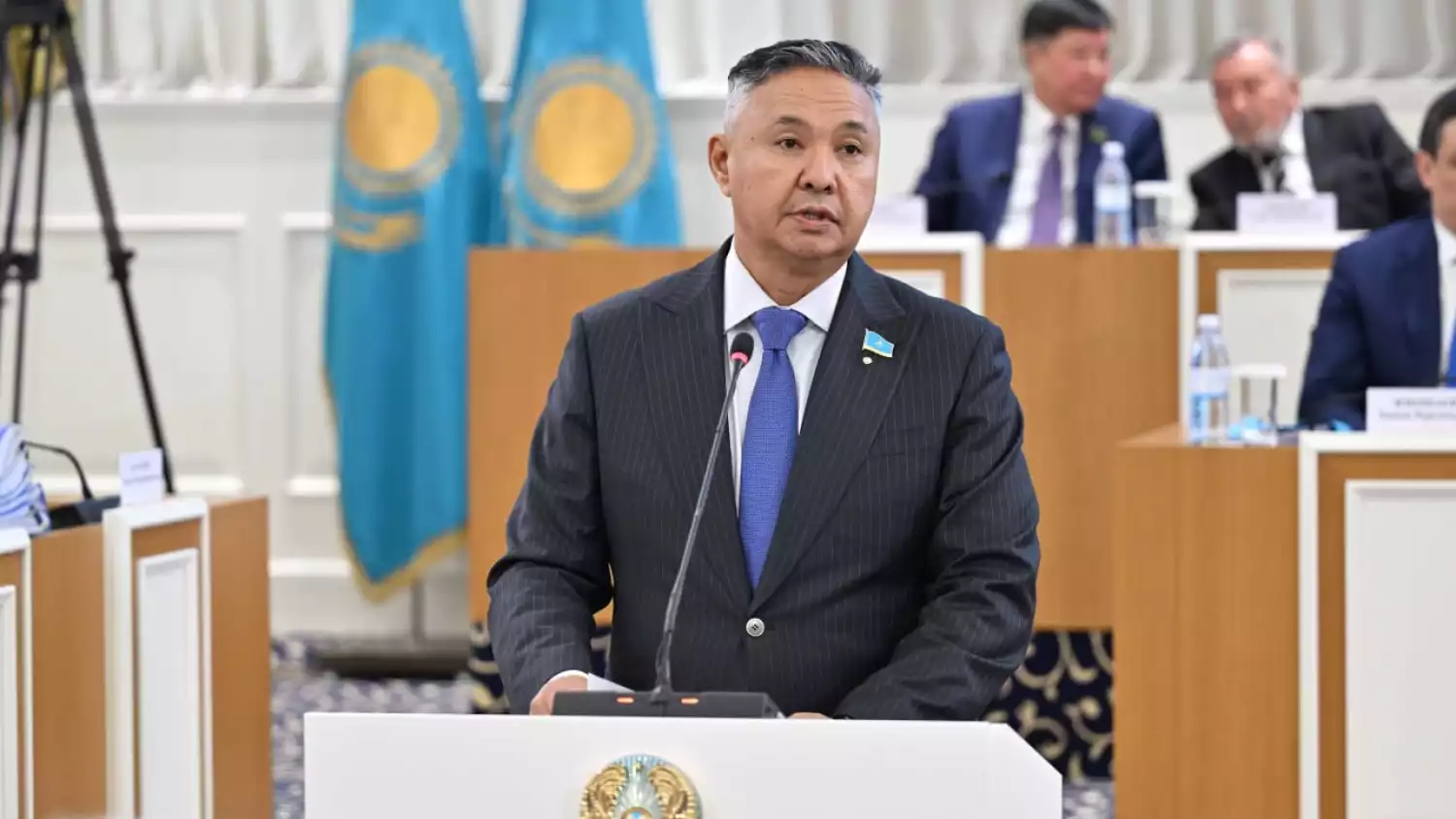 В новой Конституции Казахстана предложили закрепить более широкое определение форм собственности