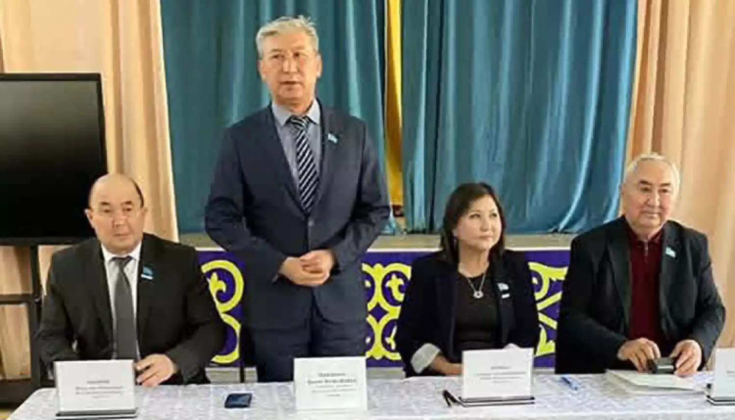 Диалог с трудящимися о будущем страны