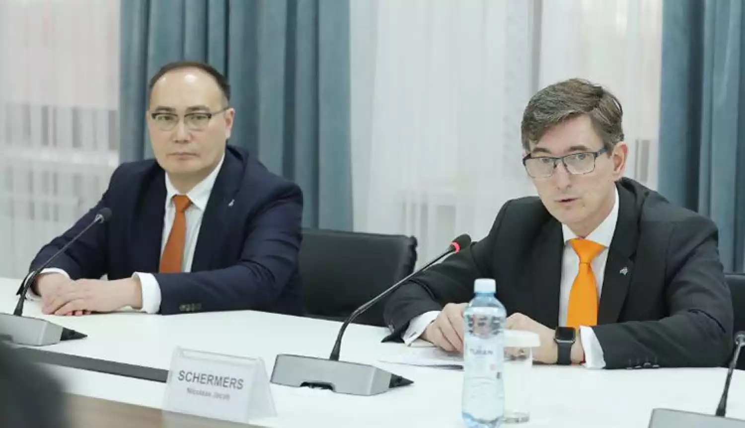 Укрепляя партнёрство