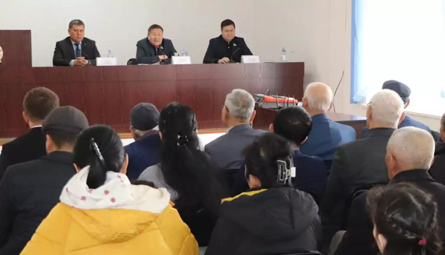 Касается всех