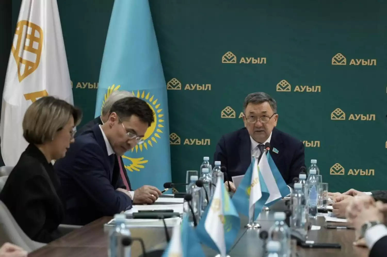 Президиум политсовета партии «Ауыл» поддержал новую Конституцию