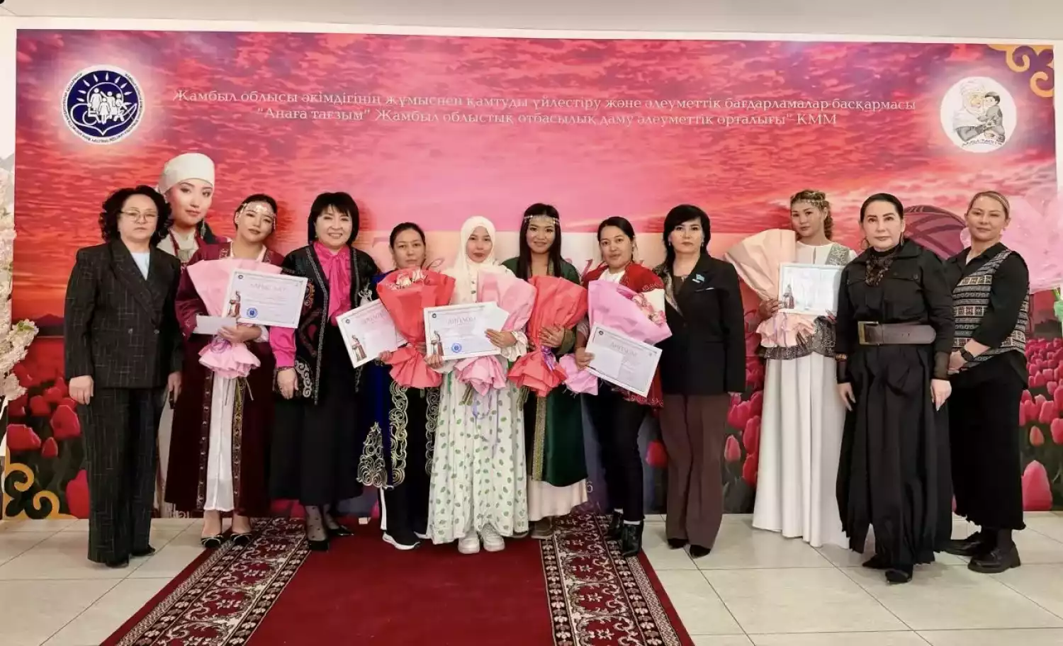 Фестиваль «Әйелмен әлем әдемі» собрал талантливых участниц