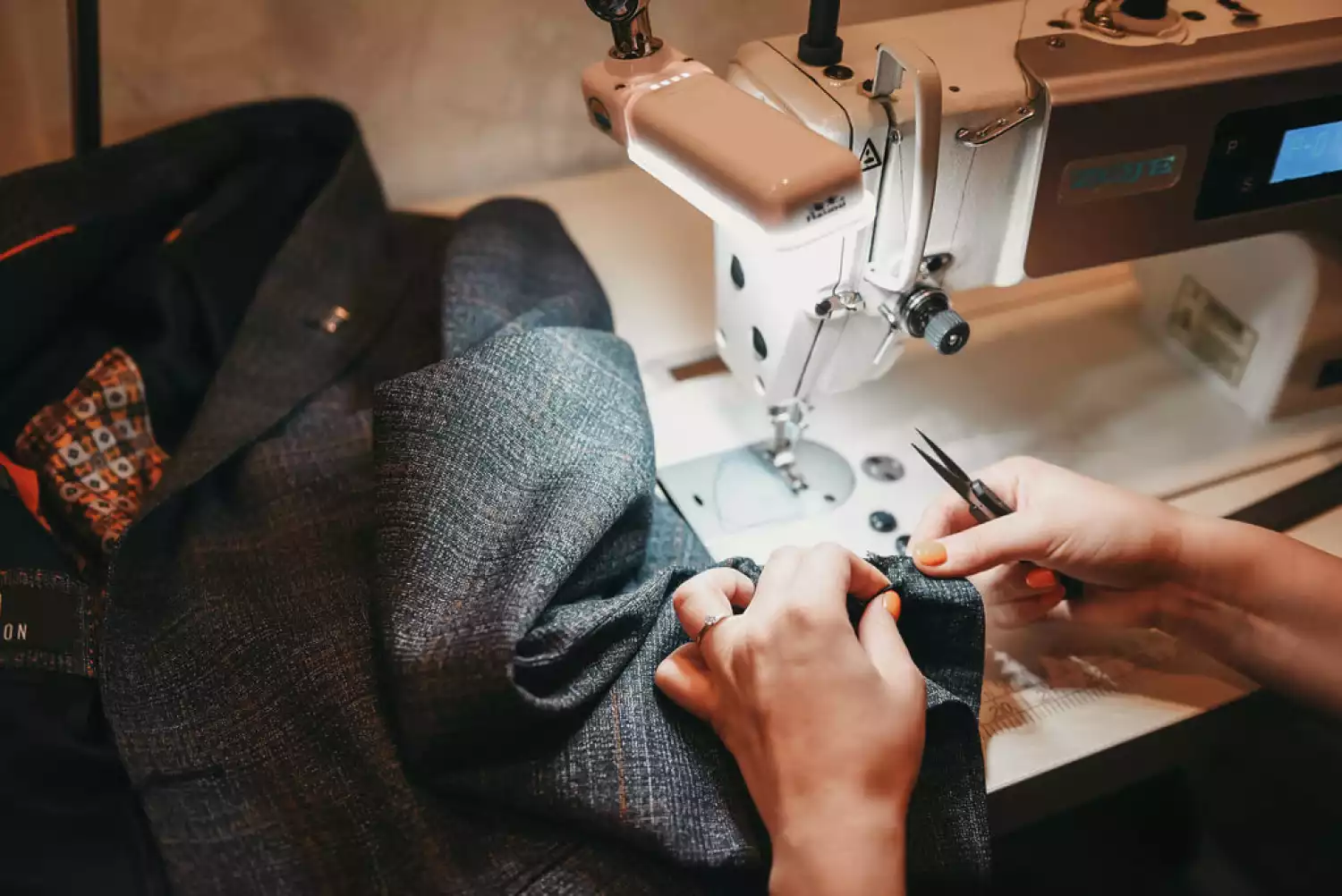 В Кордайском районе на базе колледжа запущен современный швейный цех