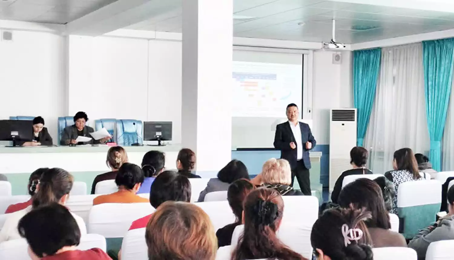 В кругу профессионалов