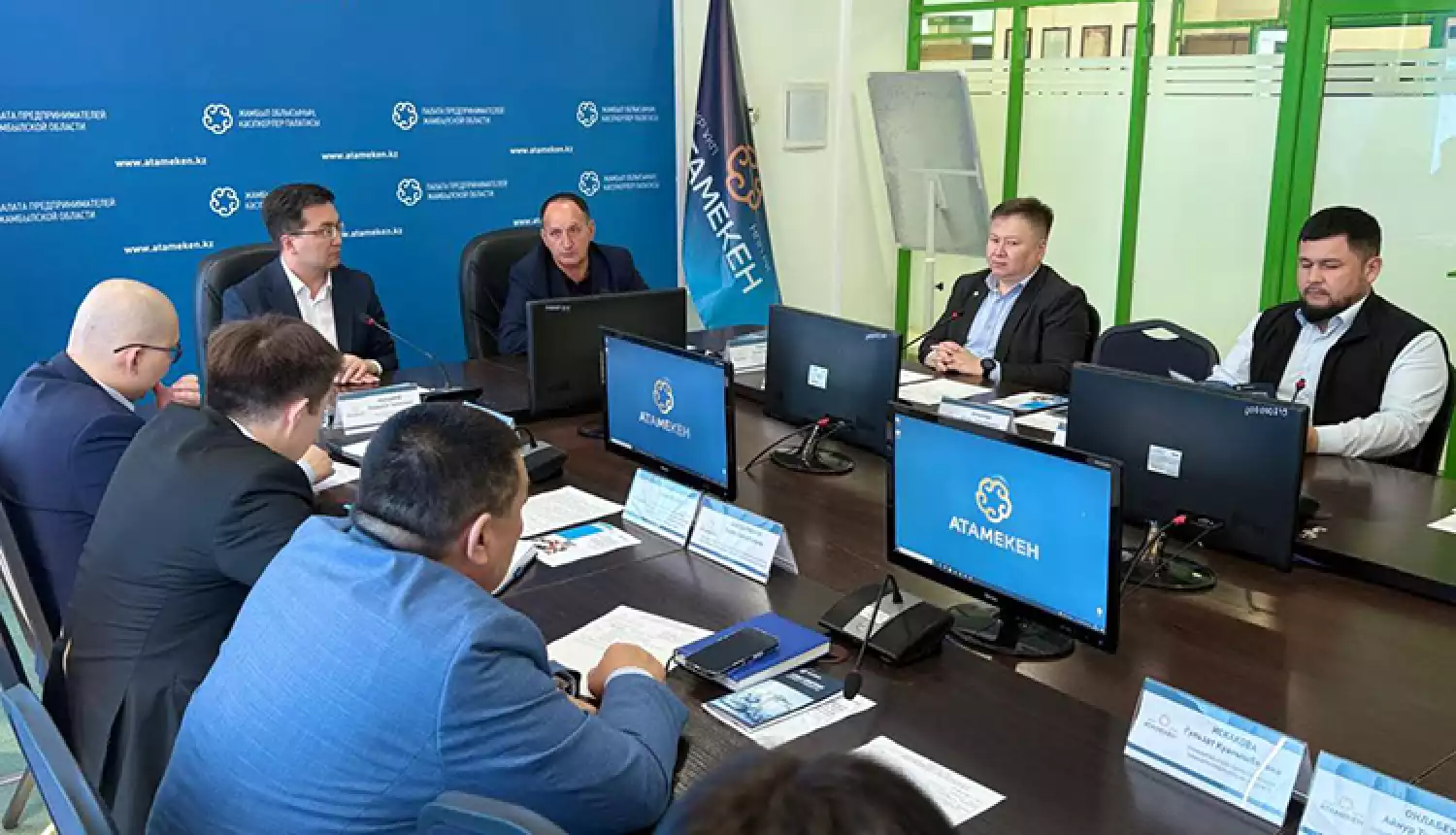 Товары - на выход