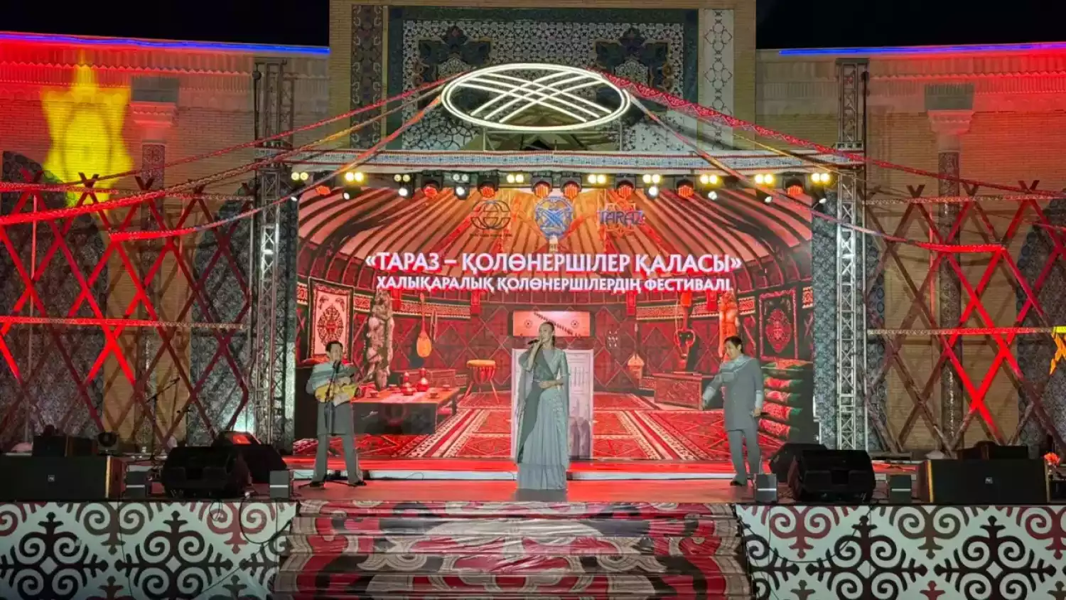 Гала-концерт в Таразе: в центре внимания — традиционные песни