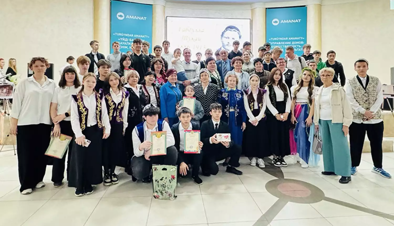 В атмосфере творчества